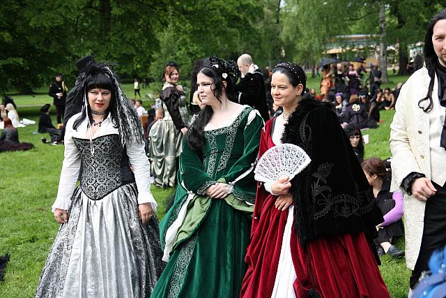 Regina, Dani and Christine